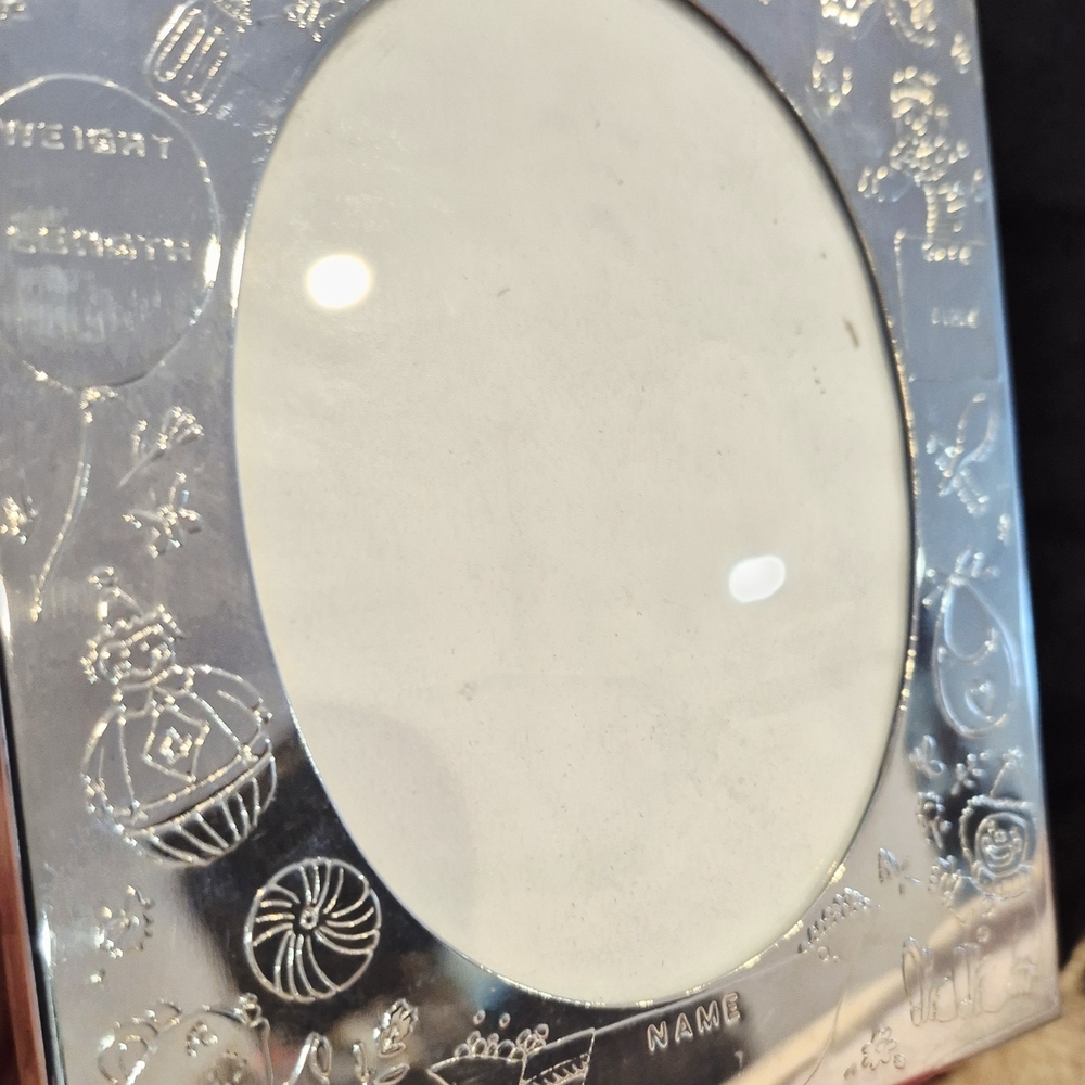 Silver Plate Baby Photo Frame - Picture 2 of 12